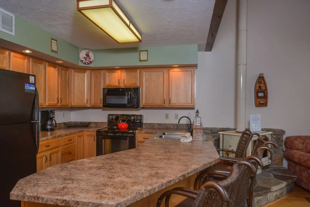Majestic View 3 Bedroom Townhome