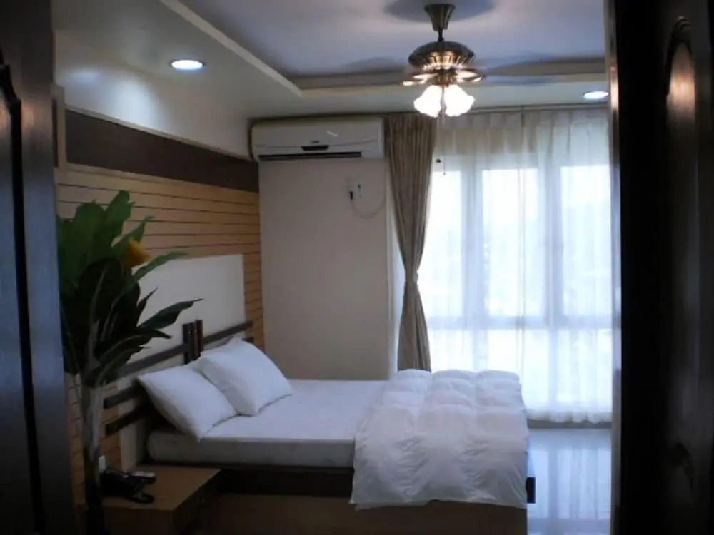 Hotel Hilltop International