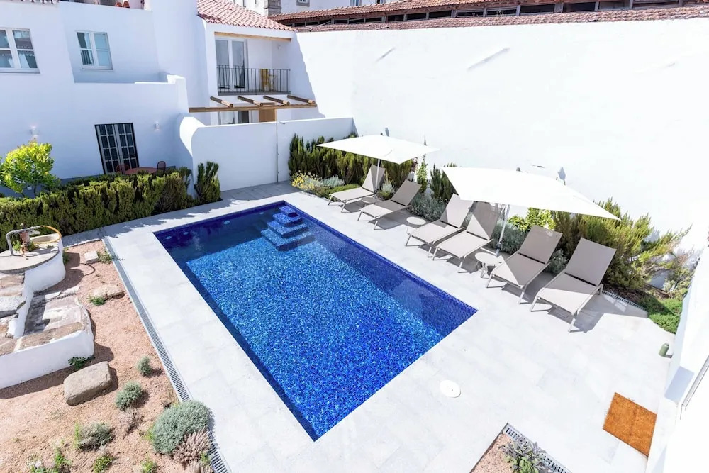 Limehome Evora Rua de Machede 52