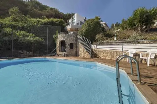 Cais Waterfront Holiday Apartments