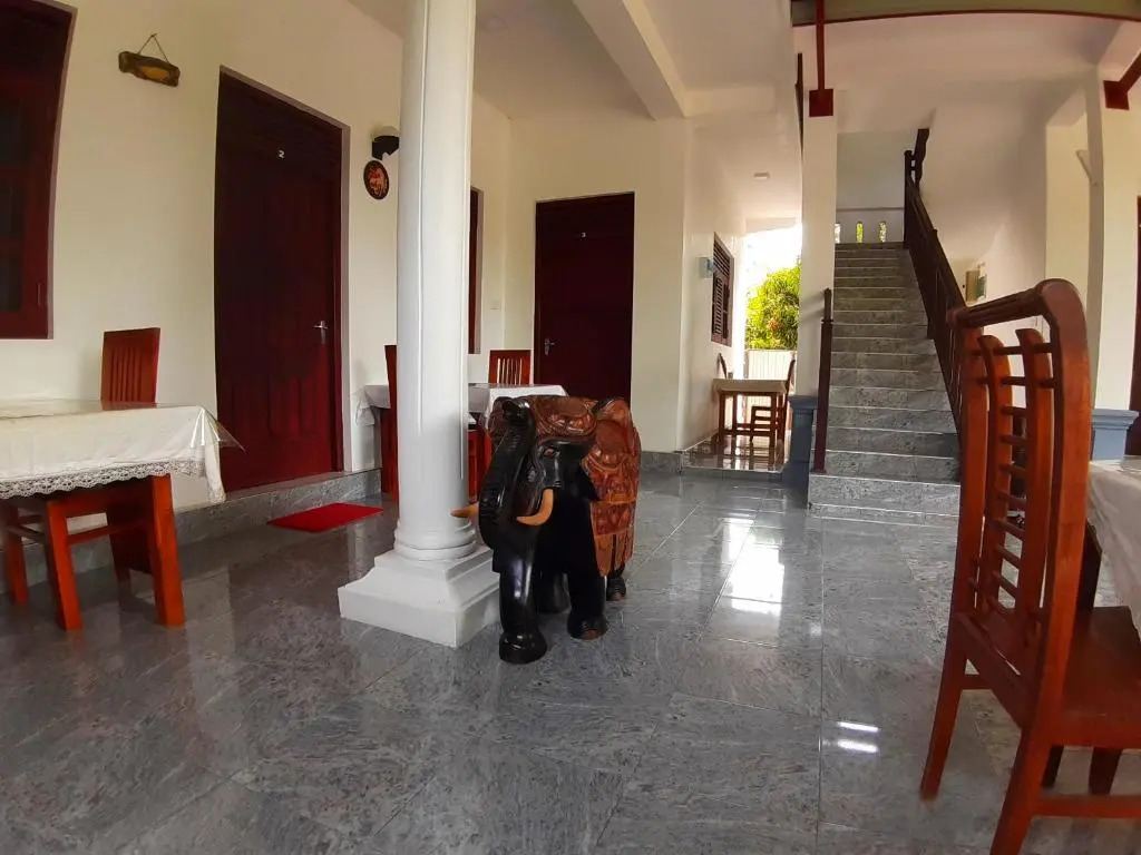 Radha Tourist Home
