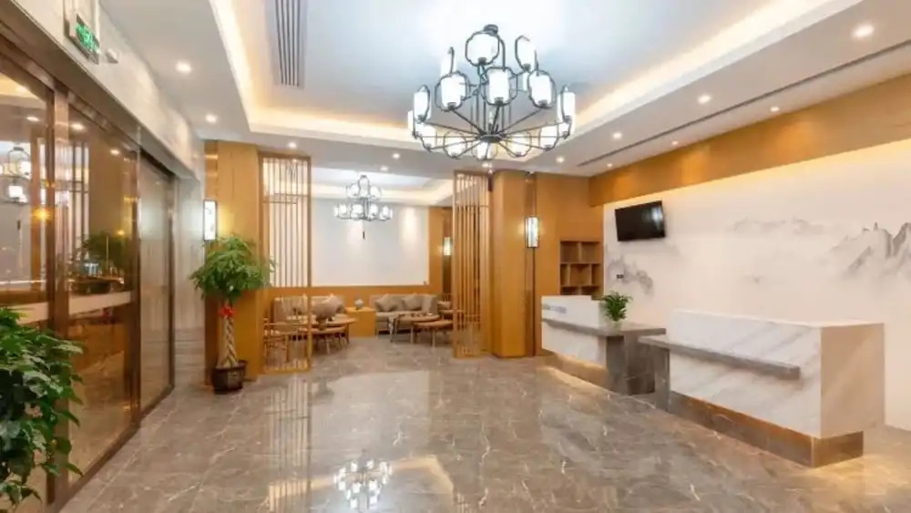 Taste Shangyi Hotel (Liuzhou Diwang North Station Store)