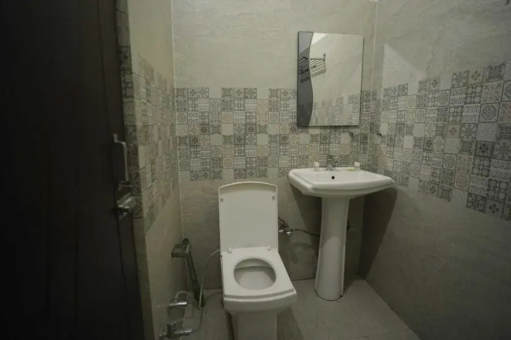 Hotel Ananta Inn By OYO Rooms
