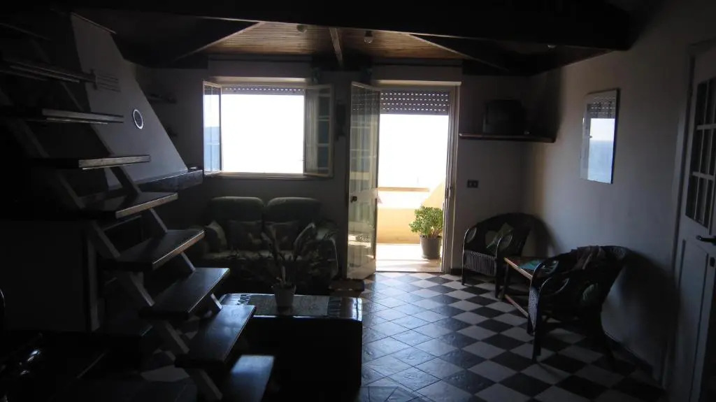 Villa with beautiful Private Garden & Breathtaking Sea View