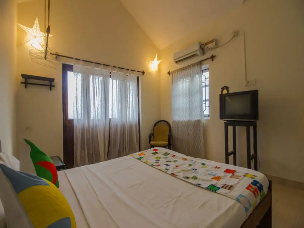 OYO 14770 Home Field view studio morjim