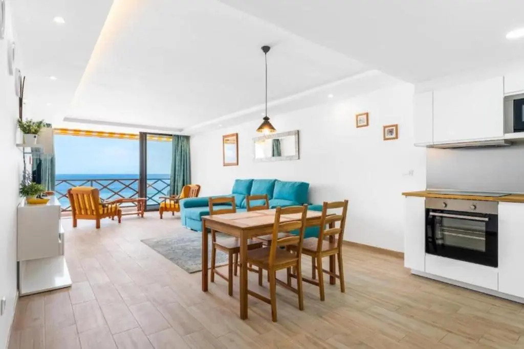 Neptuno ocean front suite