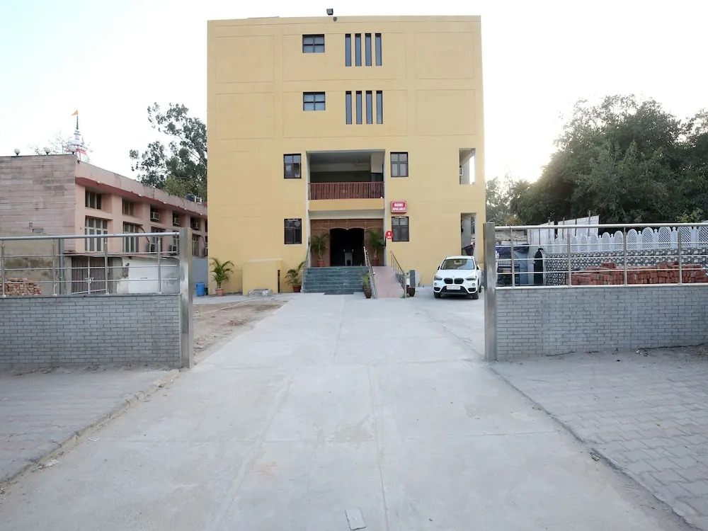 OYO 12980 Bajaj Bhawan