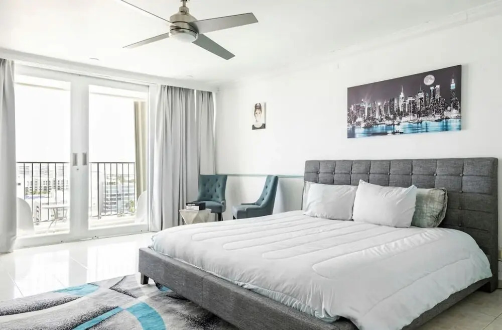 Stylish Suite With Ocean Views