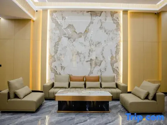 Fuyuan Donglai Business Hotel