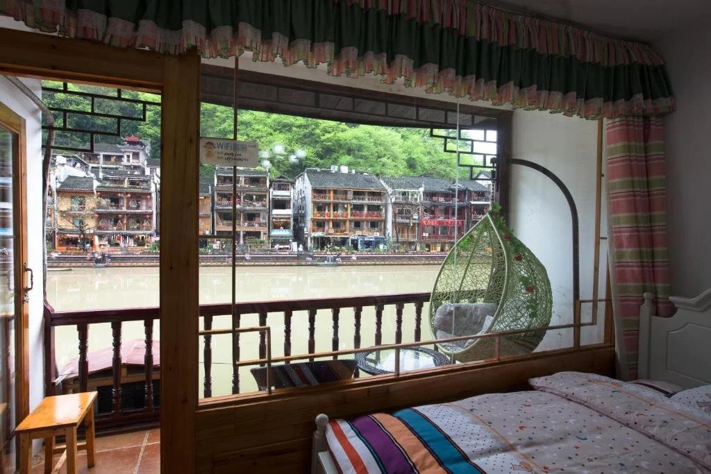 Phoenix Fuyuan Villa Riverside Hotel