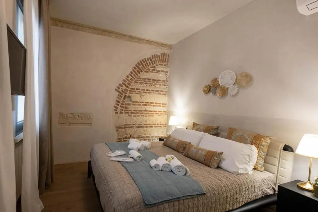 Verona Romana Apartments