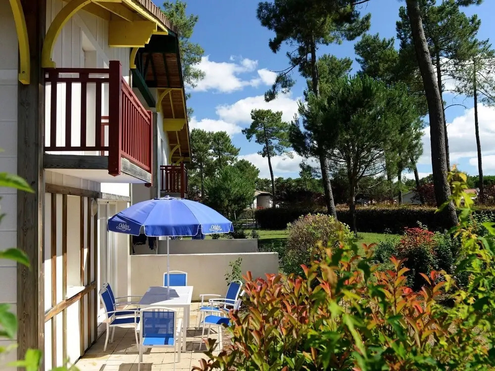 Semi-Detached Holiday Home in Green Surroundings