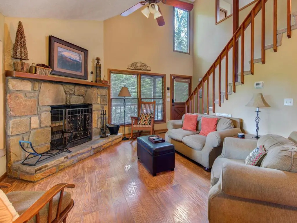 Between Here & There, 3 Bedrooms, Sleeps 6, Views, Hot Tub