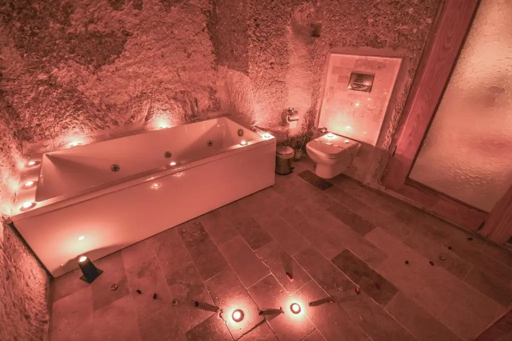 Mosaic Cave Hotel