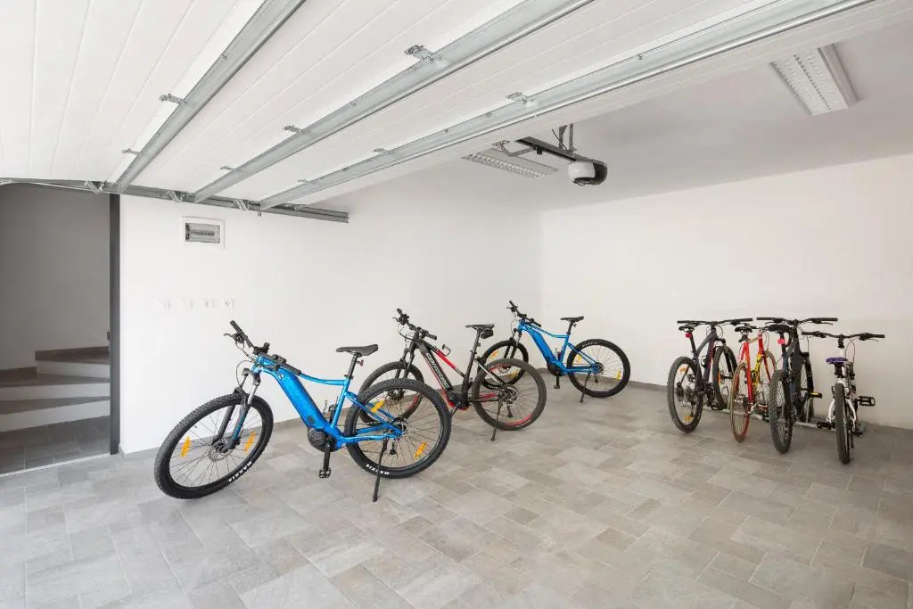 Lemechi Casa Girasole Apartments