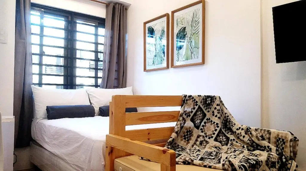 Mireyas Studio Condo at Goshen Towers - Session Road