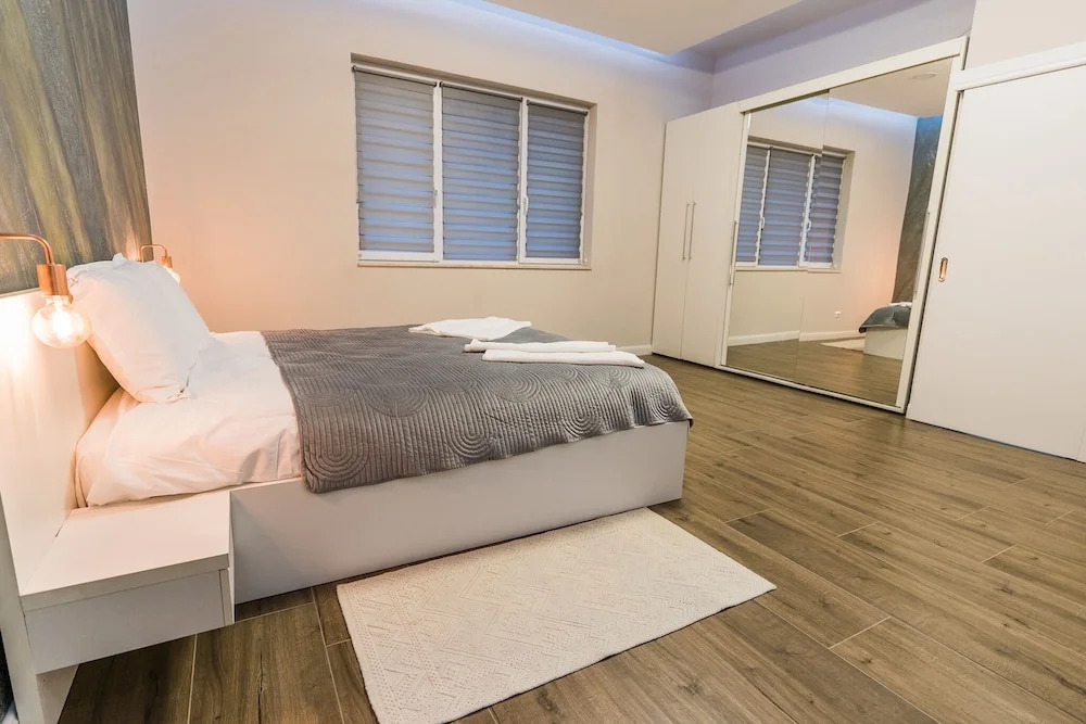 Sandor Apartment