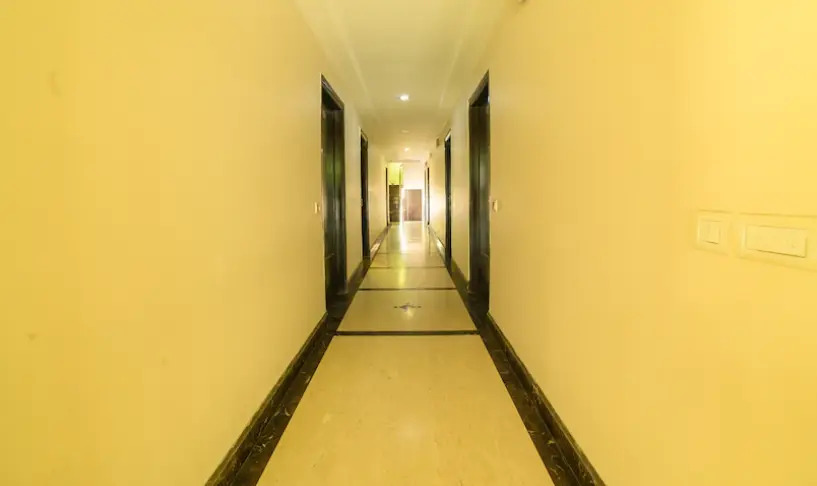 Aadhar Hotel