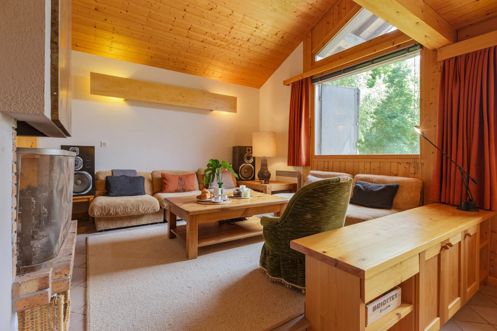 Chalet Allières Walk to Grands Montets | Sleeps 10
