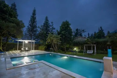 Villa Fiore Puncak