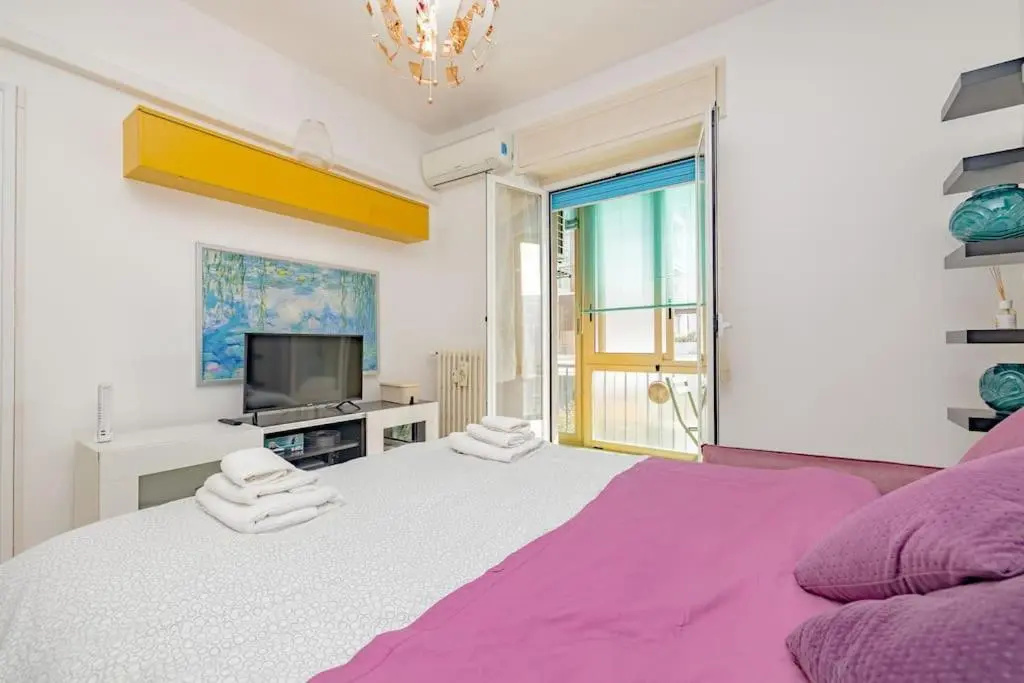 Bright & Cozy Home - City Center