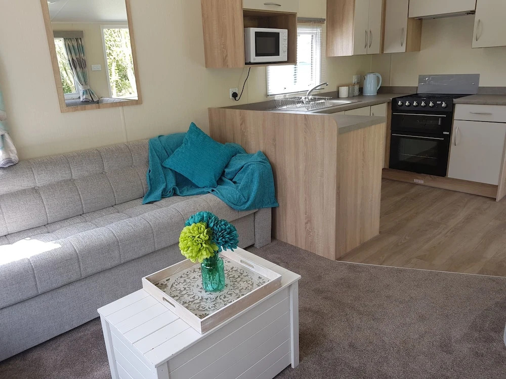 Caravan - Sleeps6-Pet friendly-Parking Available