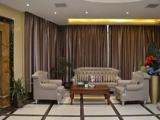 The westside Lancaster Hotel