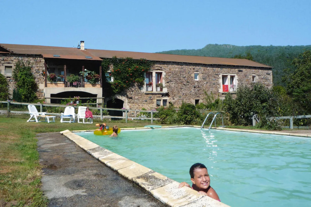 Rural Pool Retreat in the Hills