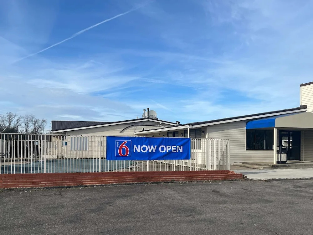 Motel 6 Charleston West Cross Lanes