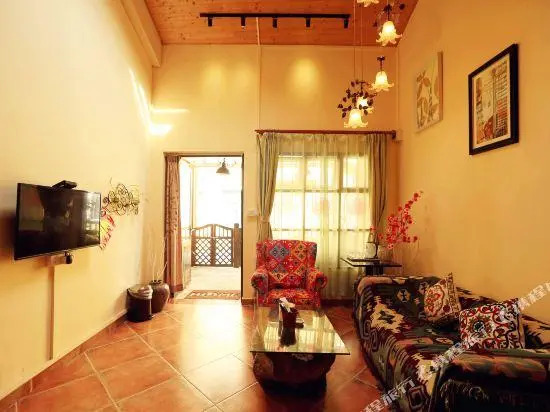 Rive Gauche Hostel