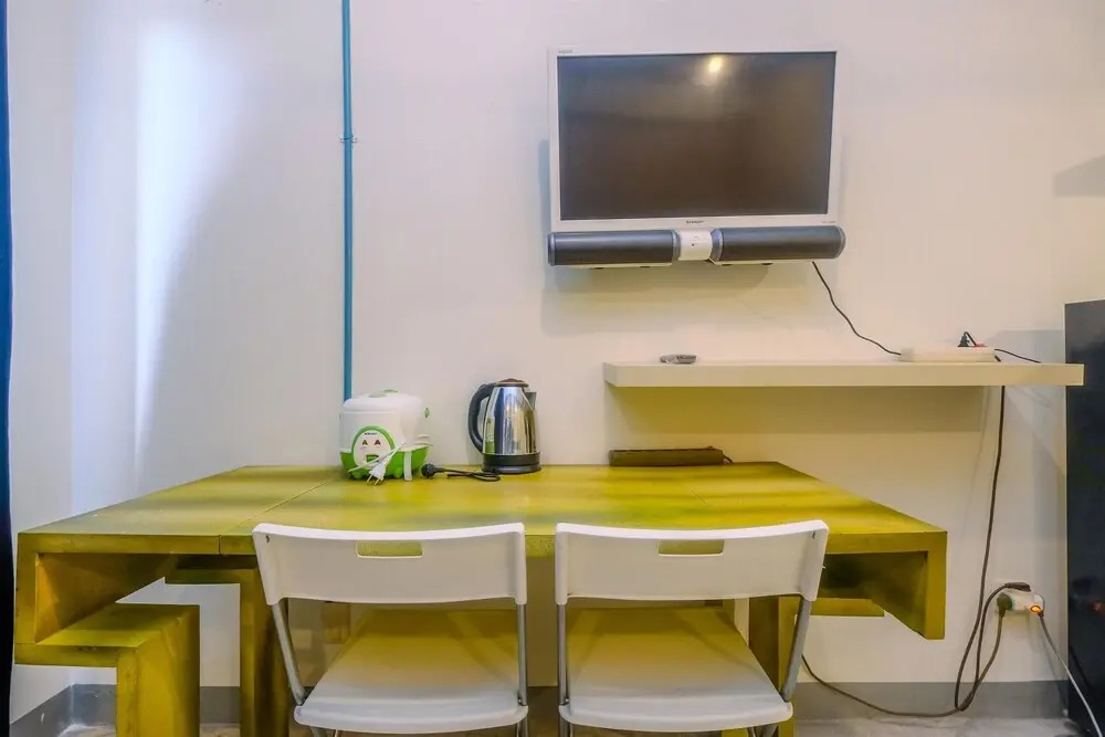 Simply Minimalist Studio Serpong Green View Apartment