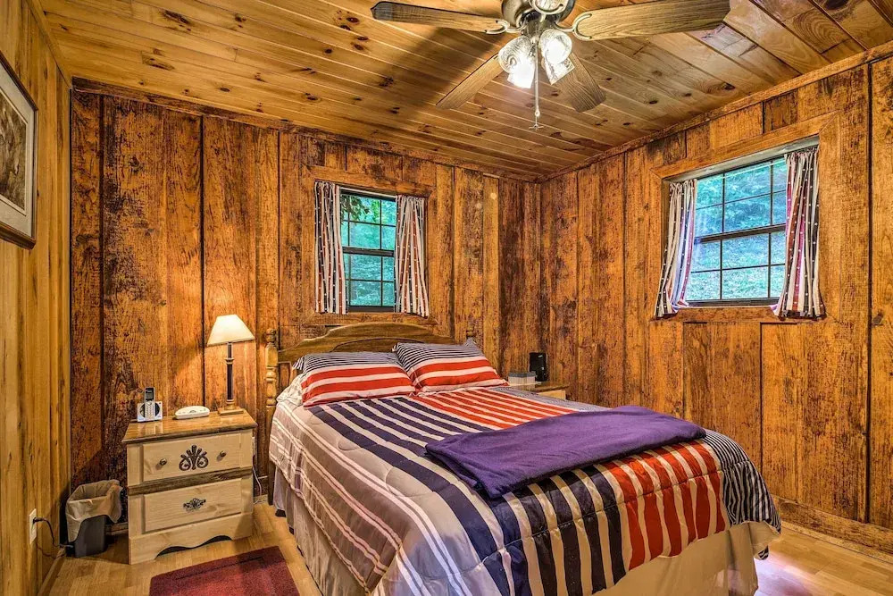 Tellico Plains Cabin - 5 Acres, Backyard Creek!