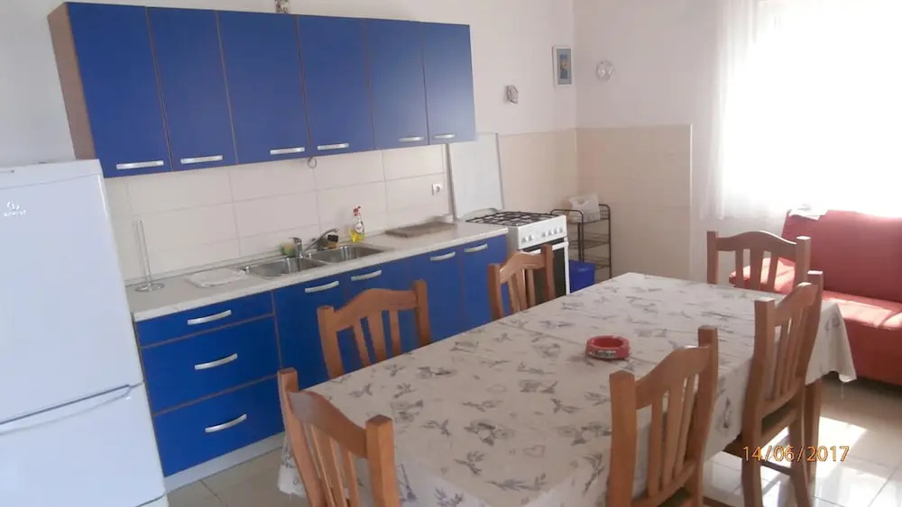 Apartment With 4 Bedrooms in Gdinj, With Wonderful sea View and Enclos