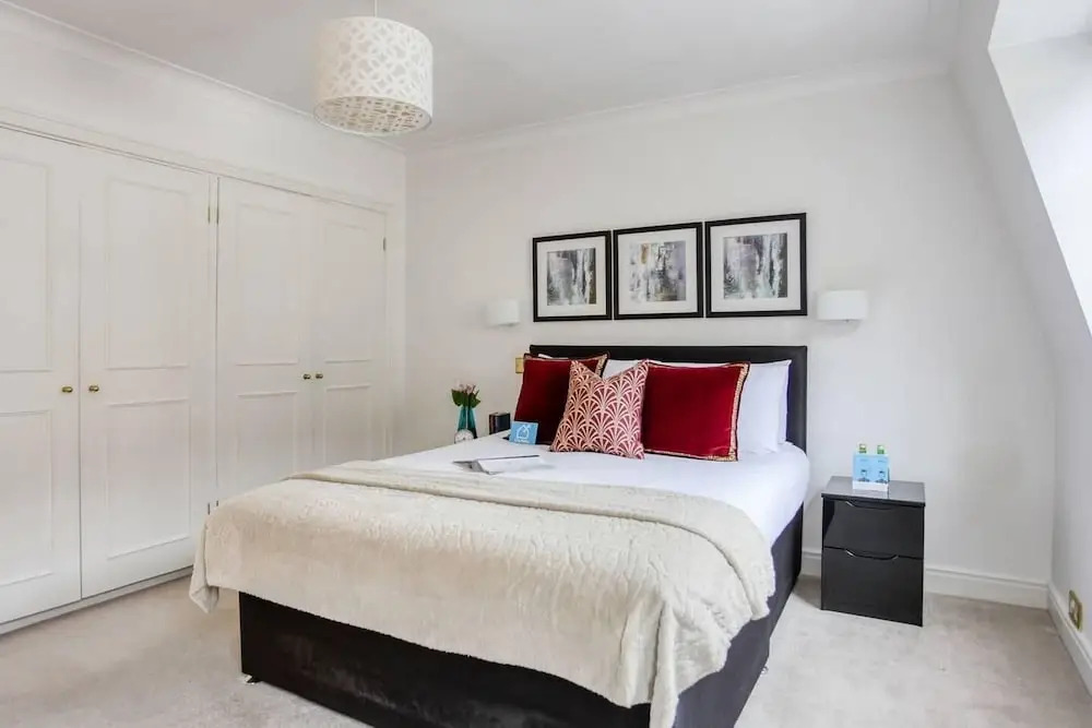 Bright and Cosy 3BR Mews House