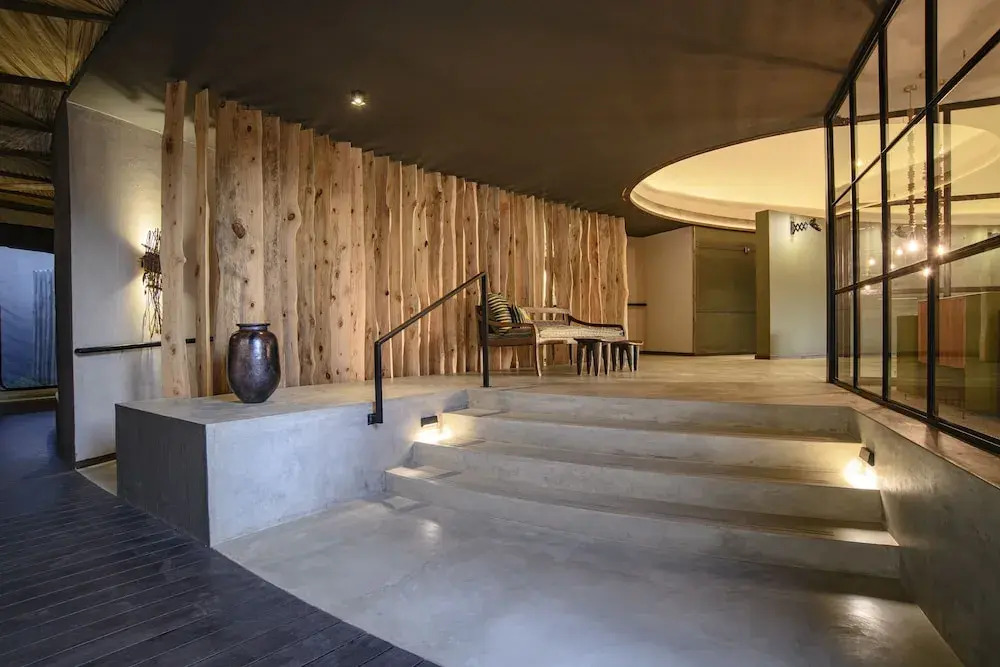 Madwaleni River Lodge - Babanango Game Reserve