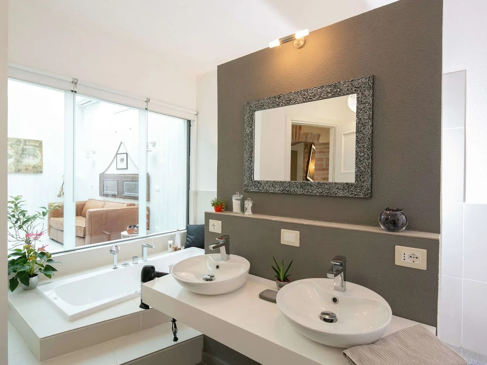 Villa in Cortona with Private Pool