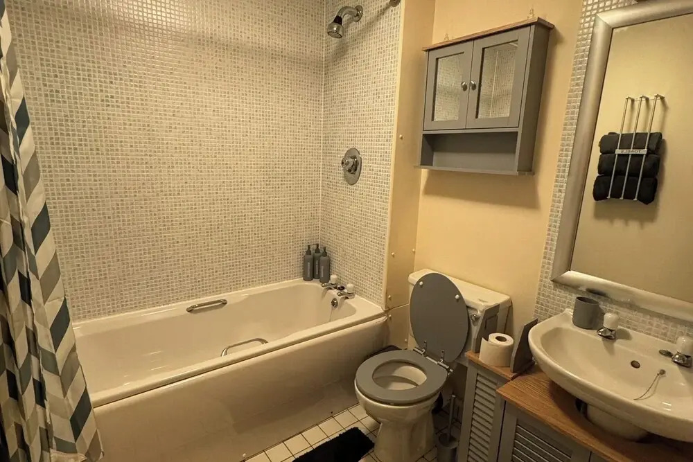 Spacious 2-bed Flat Next to Piccadilly Station