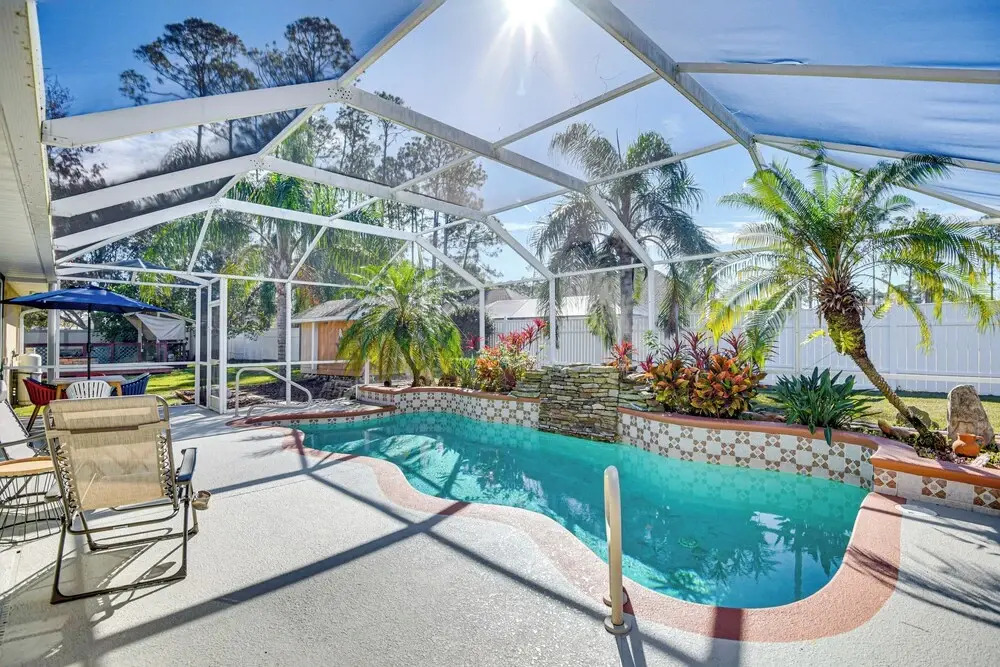 Private Outdoor Oasis: Luxe Palm Coast Retreat