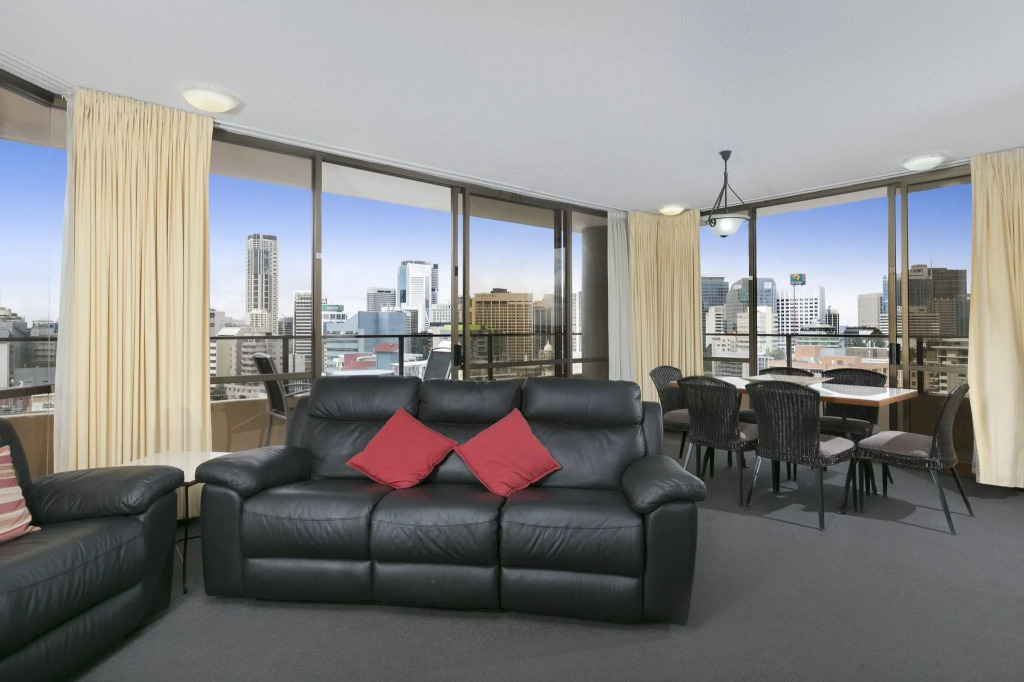 Summit Apartments