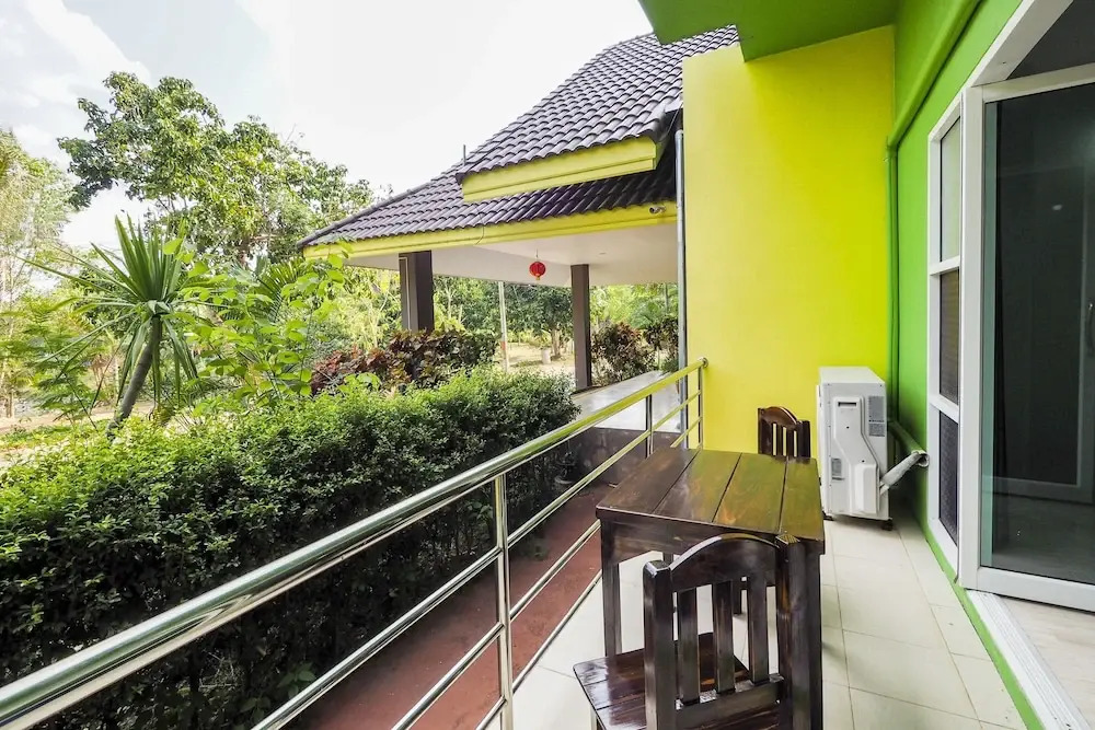 Saensukkho Hotel Resort
