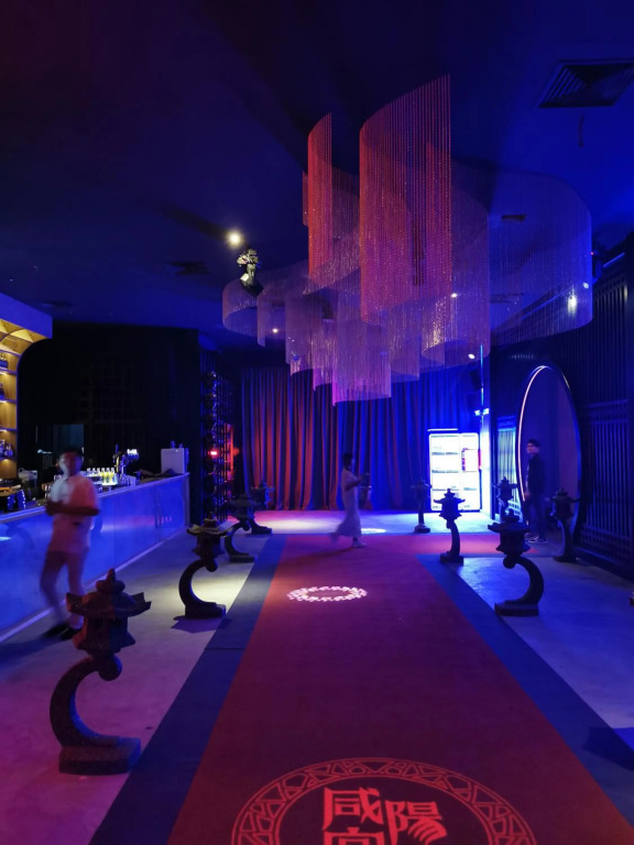 REVO AURORA PLACE, Pavilion 2, 5 Minutes To AXIATA ARENA BUKIT JALIL FREE WIFI by De Harlequins Guesthouse