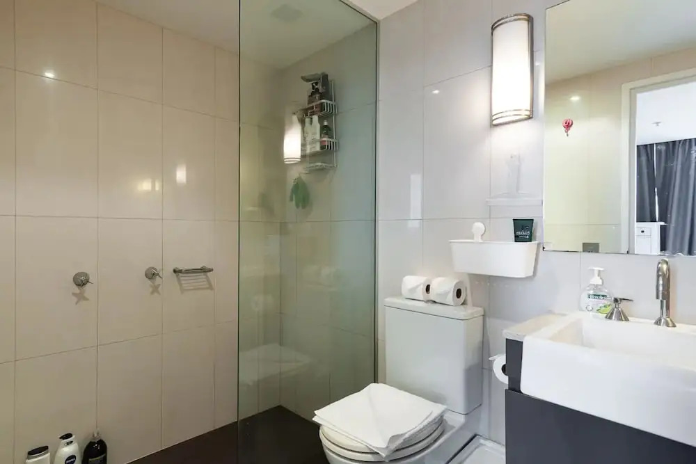 Spacious 2 Bedroom Flat In Wolli Creek