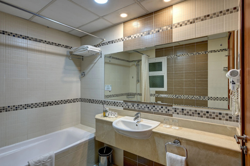 Rose Garden Hotel Apartments - Al Barsha, Near Metro Station