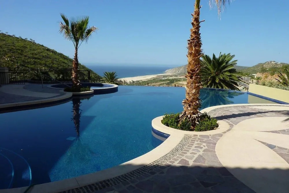 3Br Oceanview Luxury Villa by EVB ROCKS