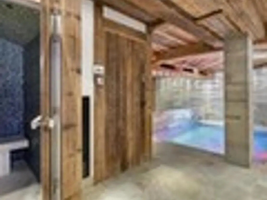 Chalet dException avec Piscine, Hammam et Ascenseur à Val dIsère, Proche des Pistes - FR-1-567-38