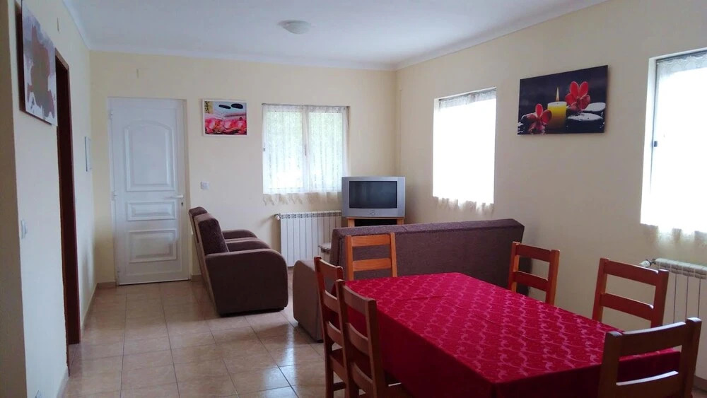 House With 2 Bedrooms in Anadia, With Furnished Terrace Near the Beach