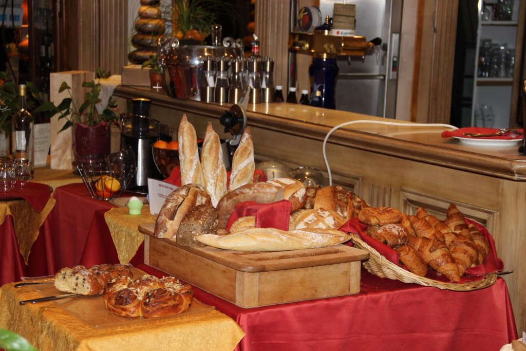 Hotel Restaurant Les Pins logis