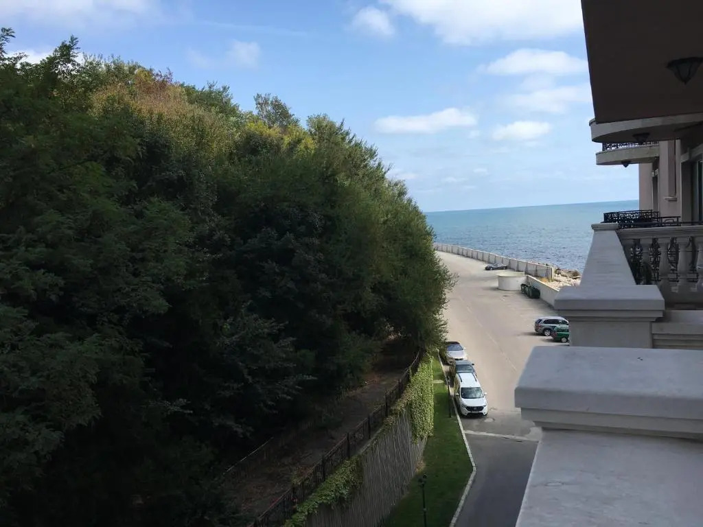 Port Palace Apartments