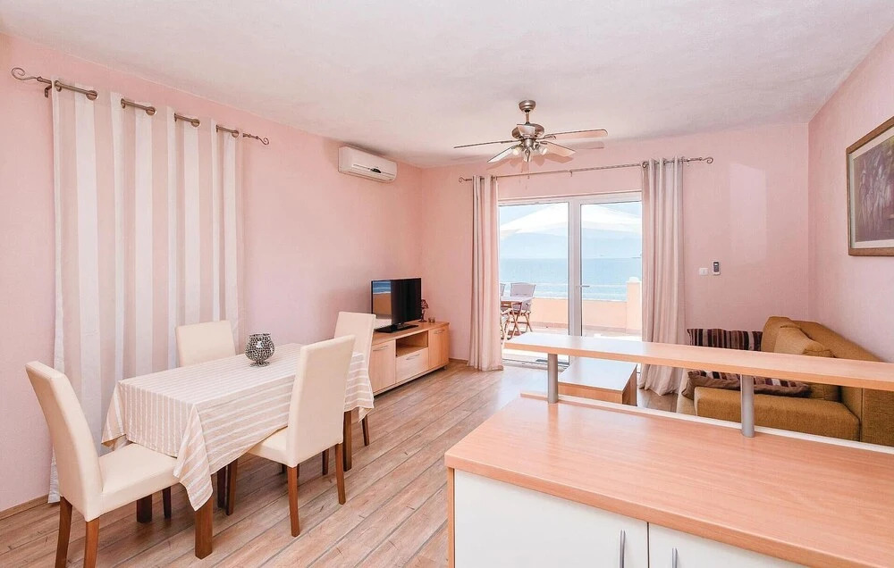 Holiday Home Zastrazisce With Sea View 04