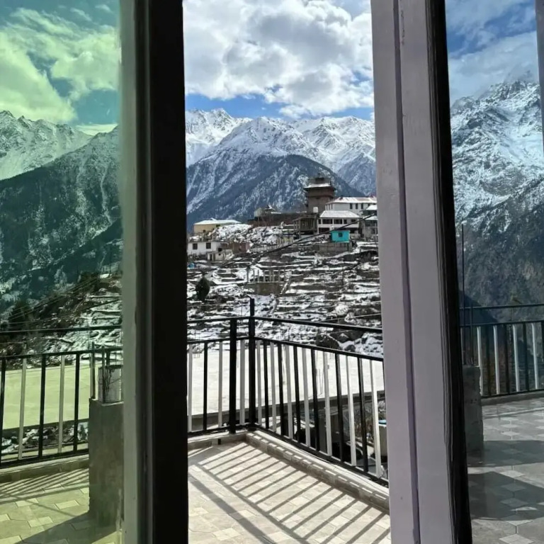 Aarav Chaaras Homestay